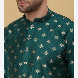 Rocks Green and Gold Casual Button Down Shirt with Geometric Pattern